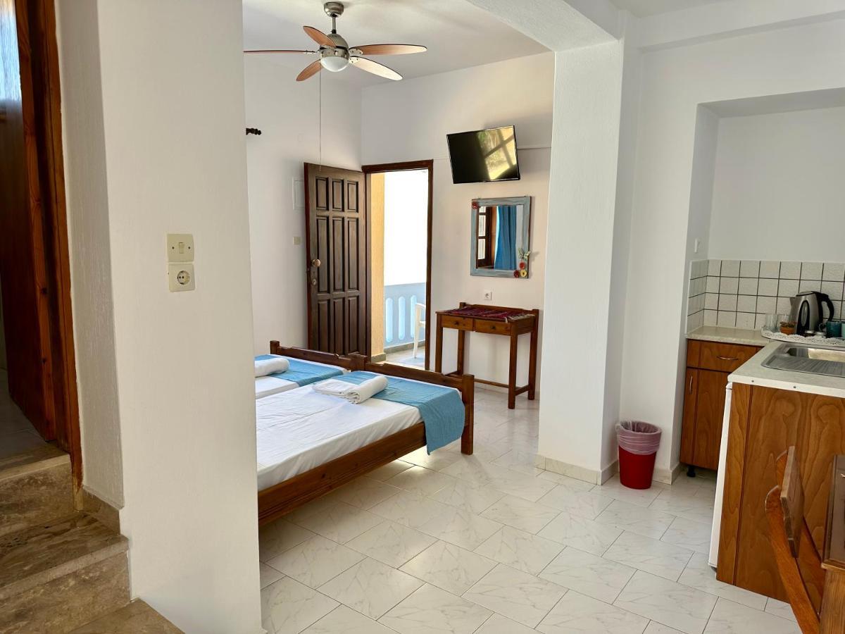 Bonatsa Rooms Palaiochora Dış mekan fotoğraf