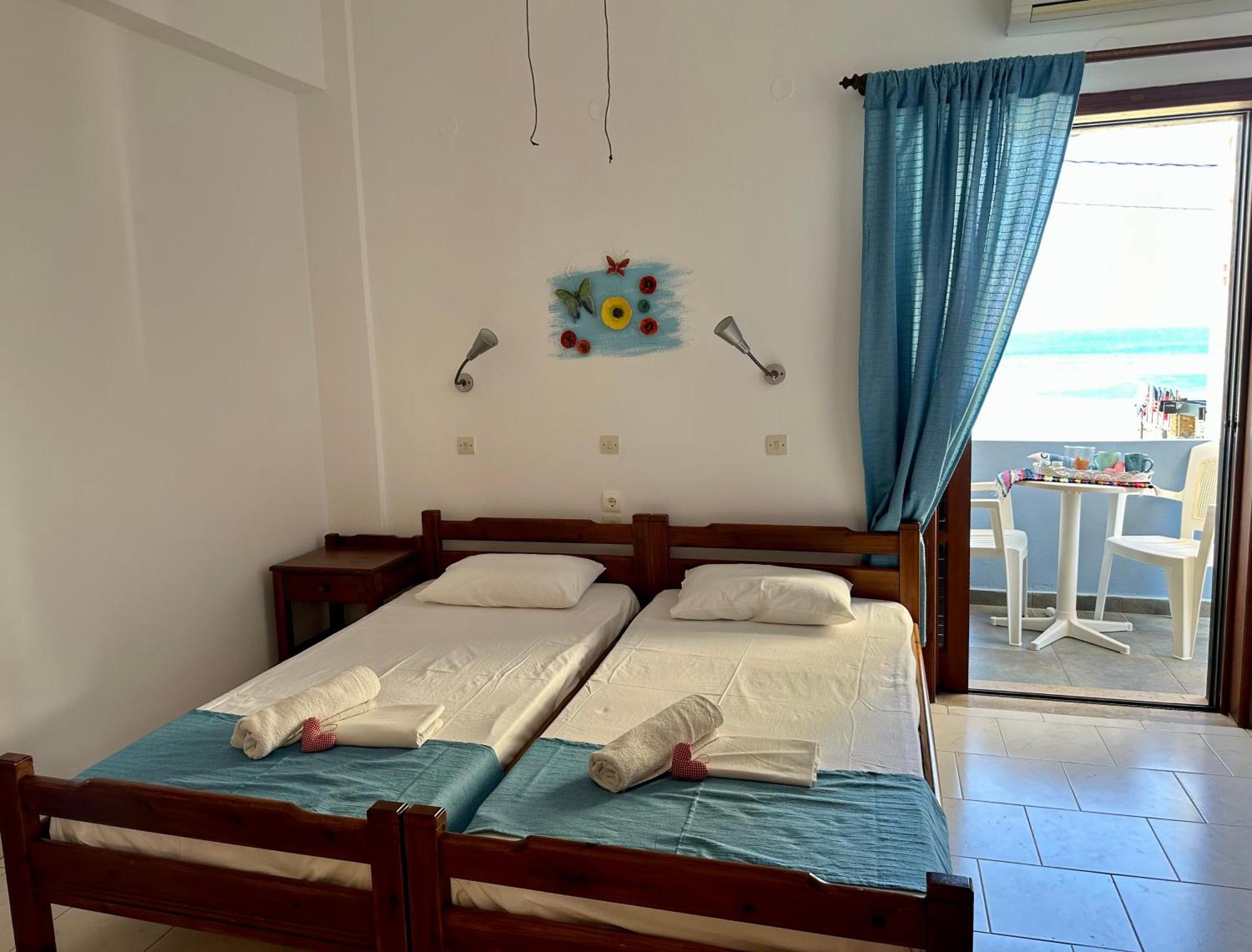 Bonatsa Rooms Palaiochora Dış mekan fotoğraf