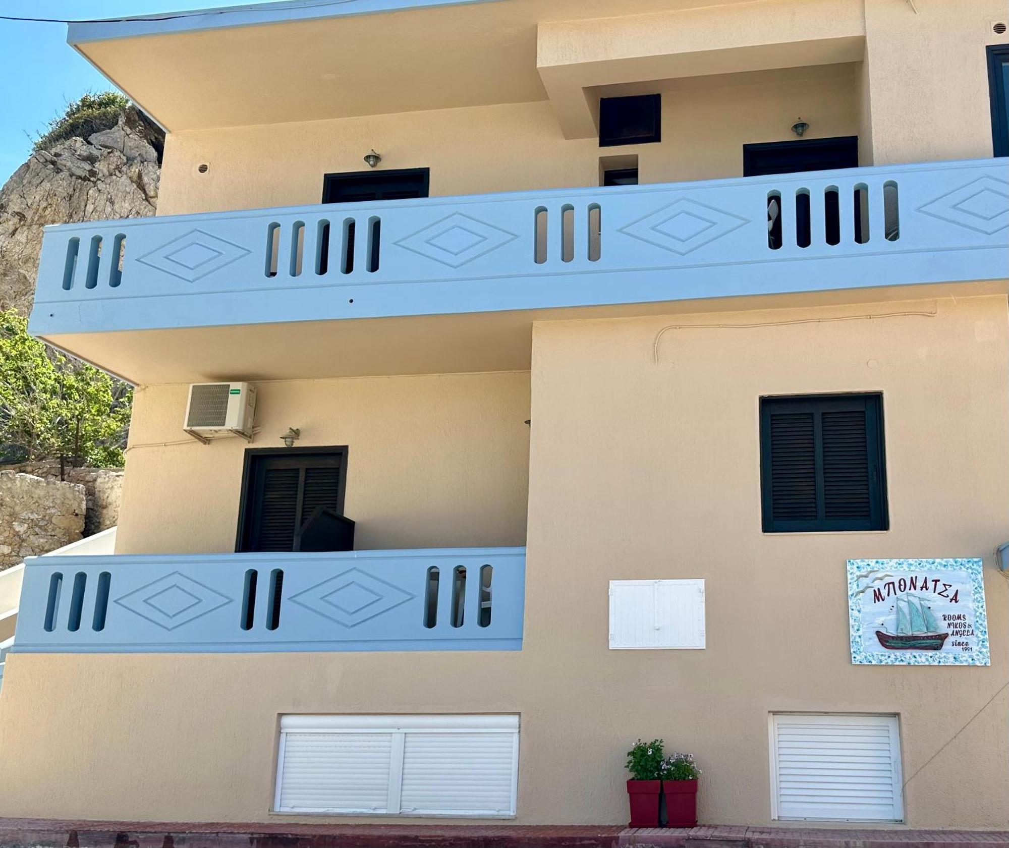 Bonatsa Rooms Palaiochora Dış mekan fotoğraf