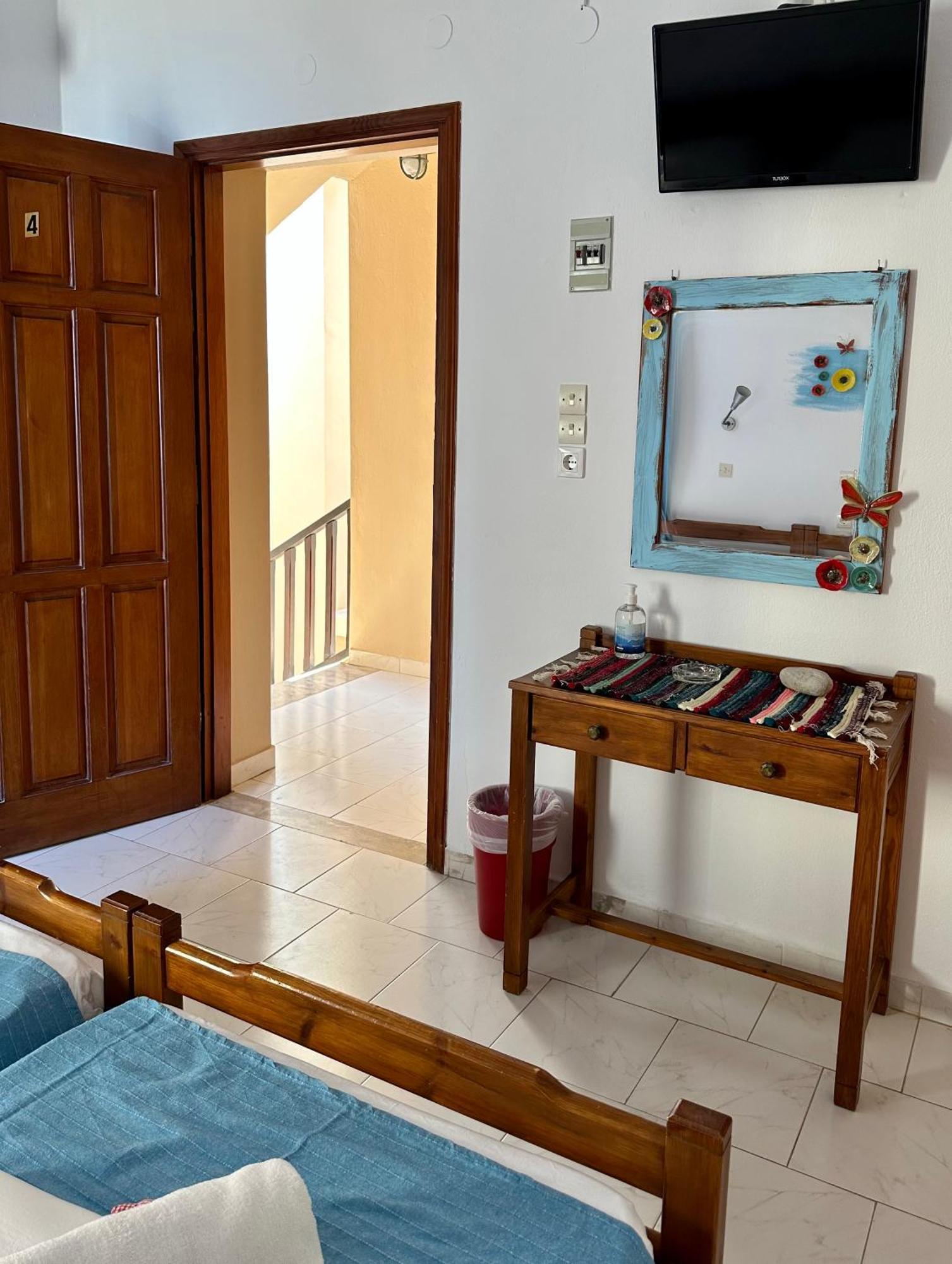 Bonatsa Rooms Palaiochora Dış mekan fotoğraf